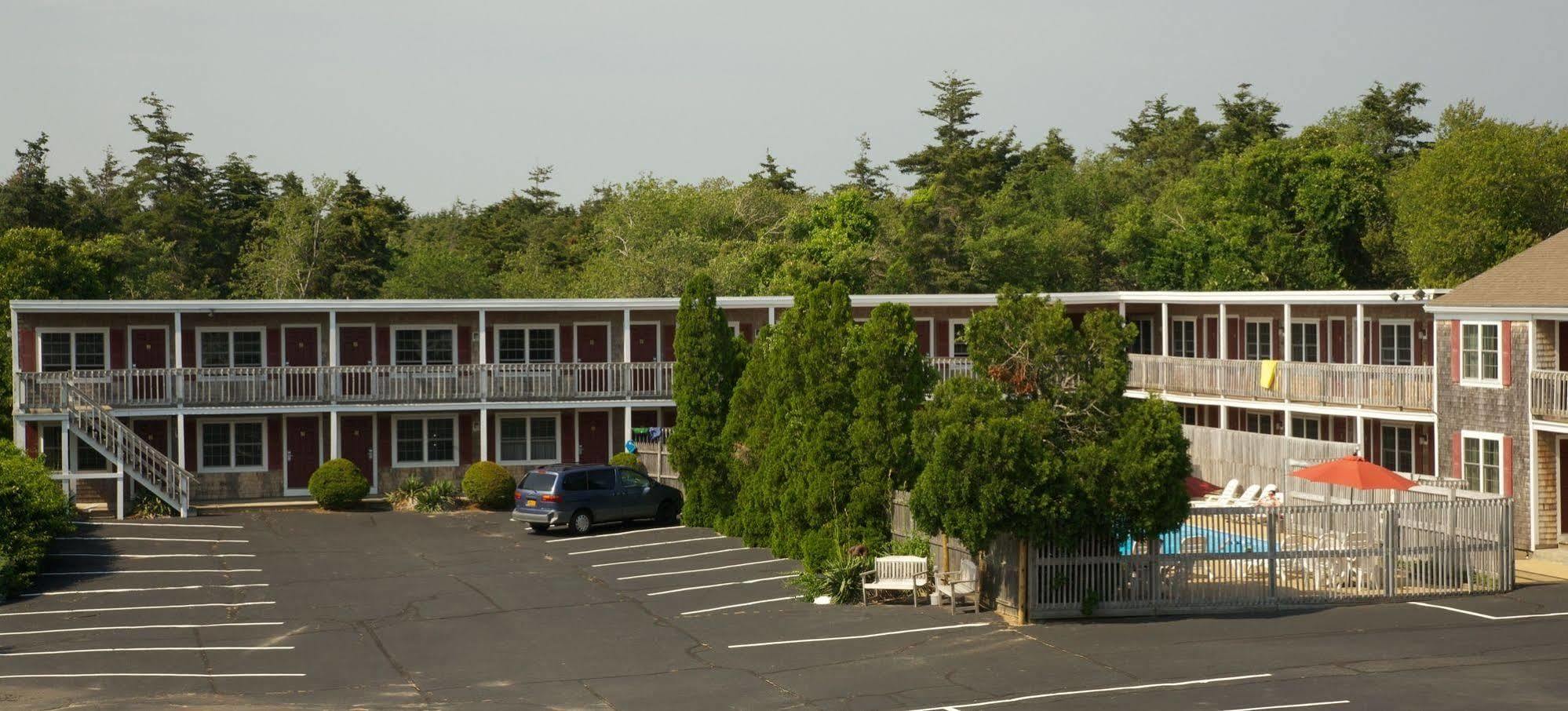Holiday Hill Inn & Suites Dennisport Exterior foto