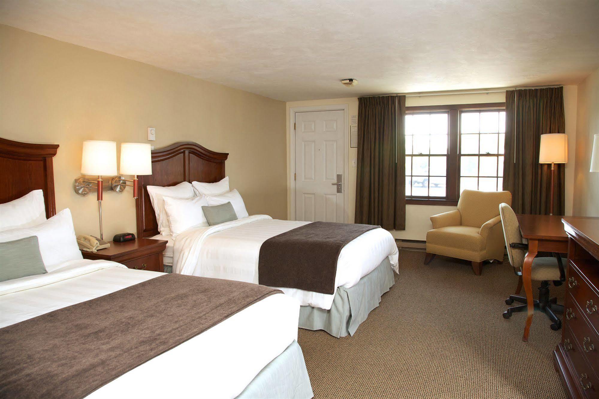 Holiday Hill Inn & Suites Dennisport Exterior foto