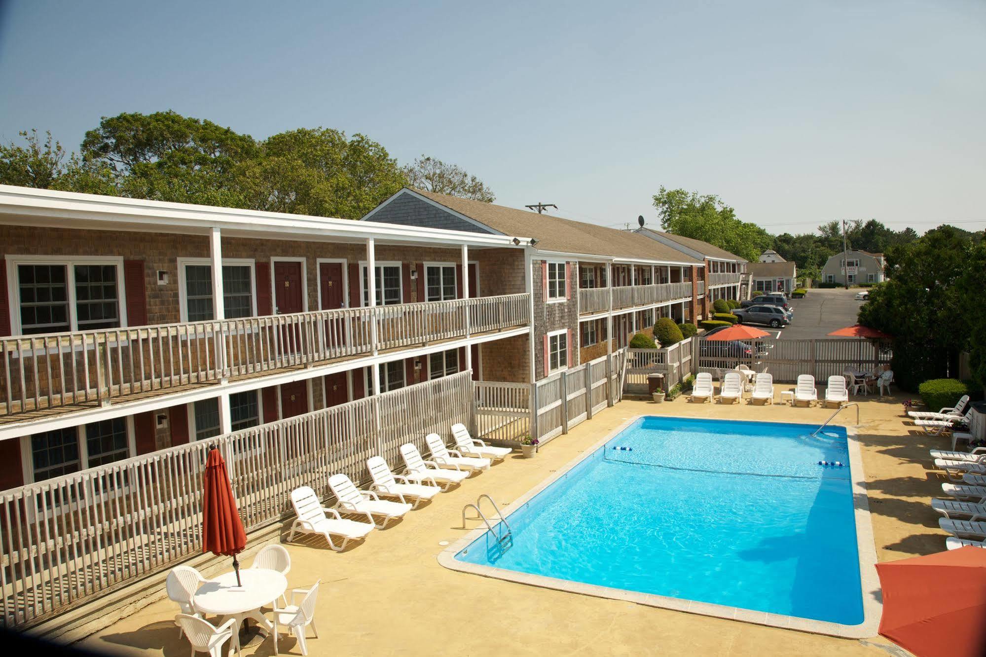 Holiday Hill Inn & Suites Dennisport Exterior foto
